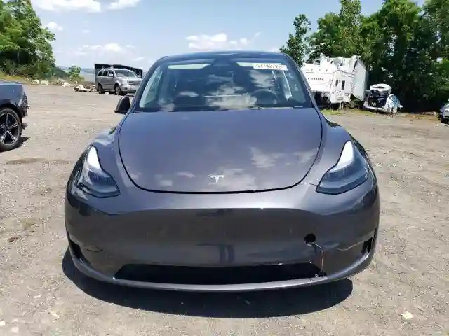 7SAYGAEE3PF874317 2023 TESLA MODEL Y-4