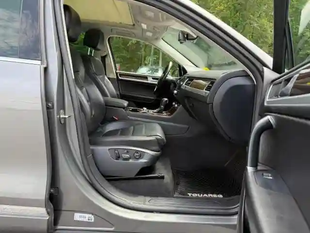 WVGEF9BP9GD007210 2016 VOLKSWAGEN TOUAREG-4