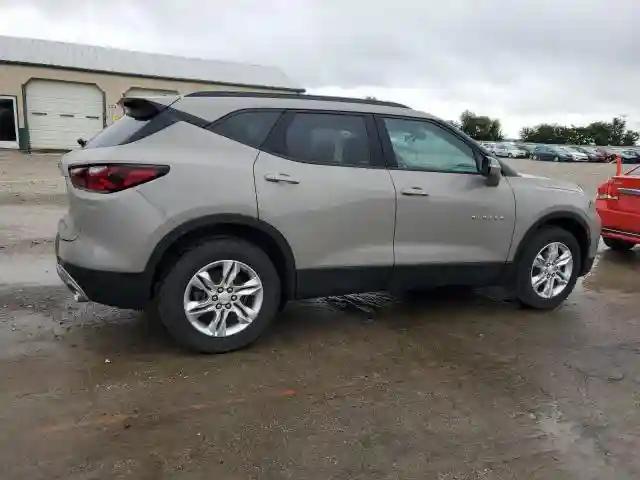 3GNKBHRS9MS532455 2021 CHEVROLET BLAZER-2