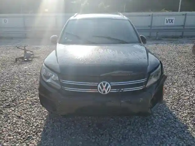 WVGAV7AX5HK020668 2017 VOLKSWAGEN TIGUAN-4