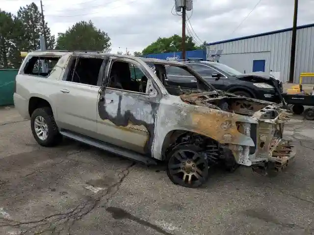 1GNSKJKC5FR515300 2015 CHEVROLET SUBURBAN-3