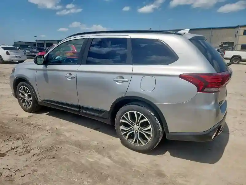 JA4AD3A34JZ022691 2018 MITSUBISHI OUTLANDER-1