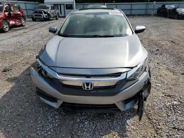 2HGFC2F73HH572321 2017 HONDA CIVIC-4
