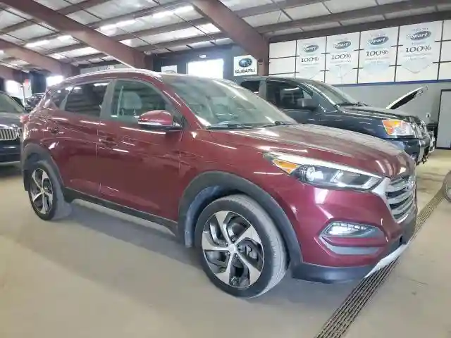 KM8J3CA28HU326903 2017 HYUNDAI TUCSON-3