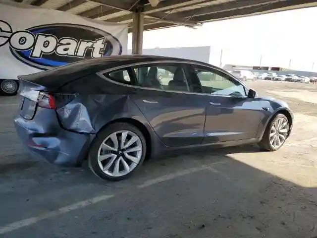 5YJ3E1EA3JF003418 2018 TESLA MODEL 3-2