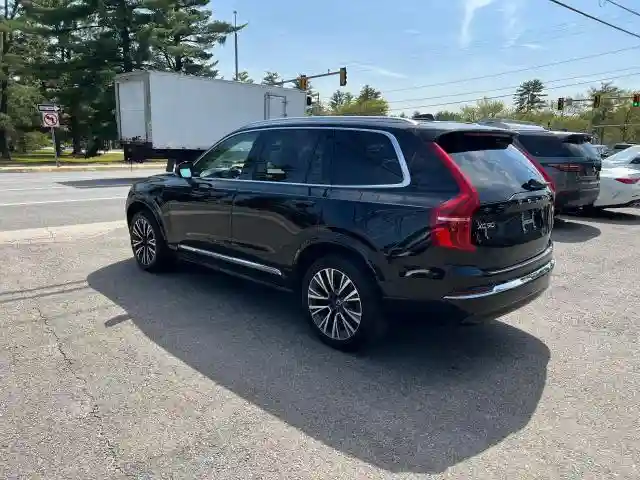 YV4H60CN8P1985514 2023 VOLVO XC90 PLUS-2