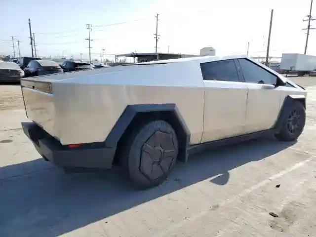 7G2CEHED4RA040048 2024 TESLA CYBERTRUCK-2