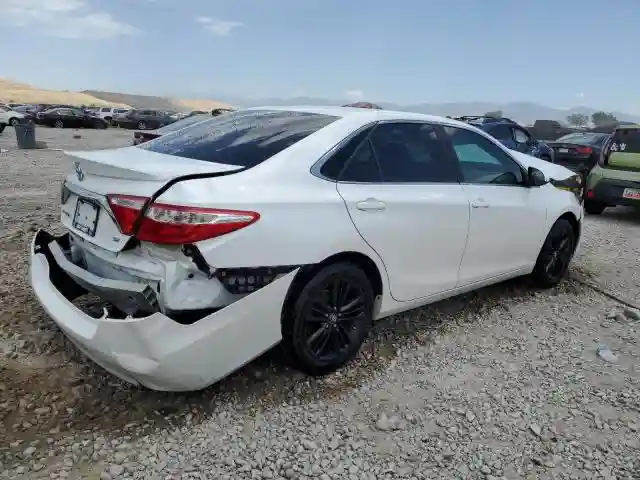 4T1BF1FKXGU265576 2016 TOYOTA CAMRY-2