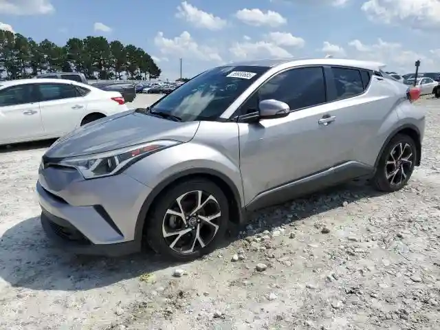 NMTKHMBXXJR031420 2018 TOYOTA C-HR-0