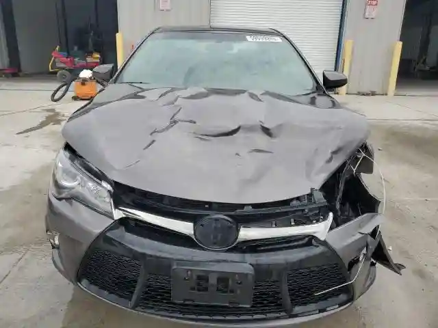 4T1BF1FK6HU659996 2017 TOYOTA CAMRY-4