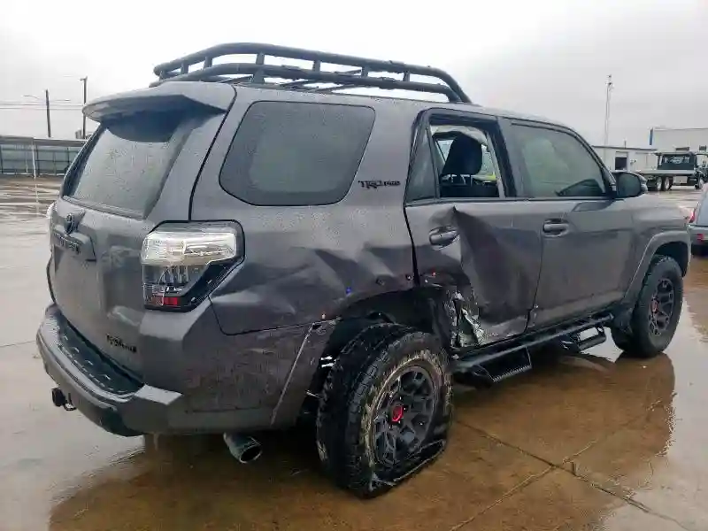 JTELU5JR9P6117865 2023 TOYOTA 4RUNNER SE-2