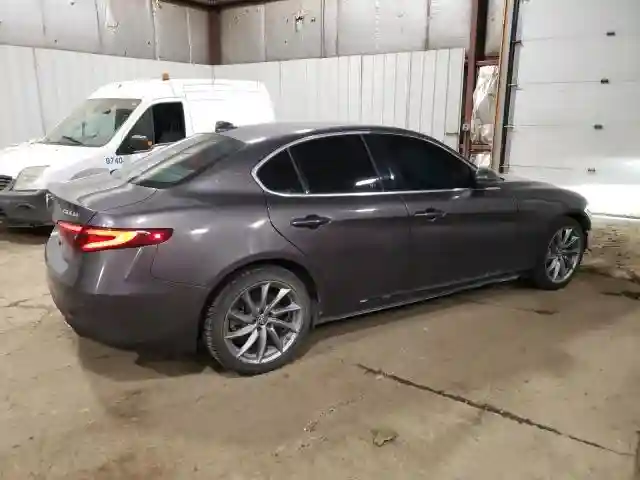 ZARFAEDN4H7550370 2017 ALFA ROMEO GIULIA-2