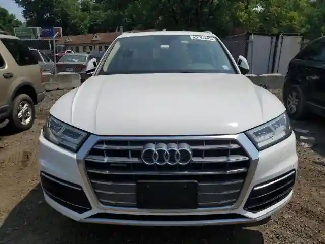 WA1BNAFY4K2034523 2019 AUDI Q5-4