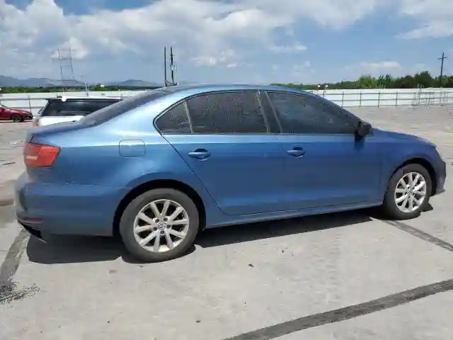 3VWD17AJ2FM240233 2015 VOLKSWAGEN JETTA-2