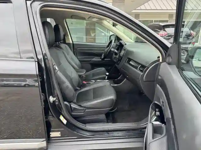 JA4AZ3A34GZ005934 2016 MITSUBISHI OUTLANDER-4