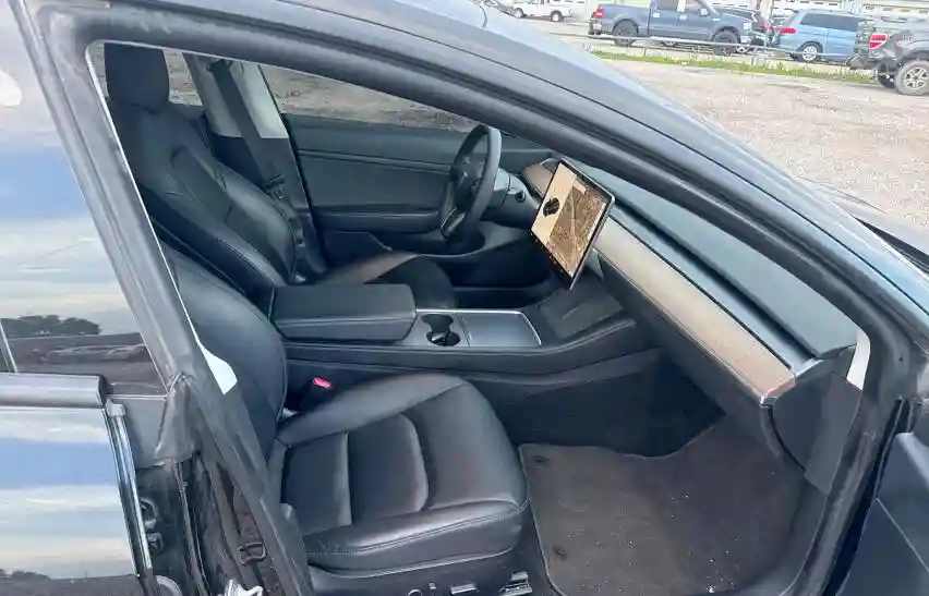 5YJ3E1EA9MF919606 2021 TESLA MODEL 3-4