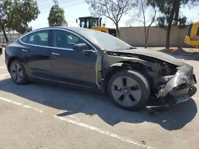 5YJ3E1EAXKF409939 2019 TESLA MODEL 3-3