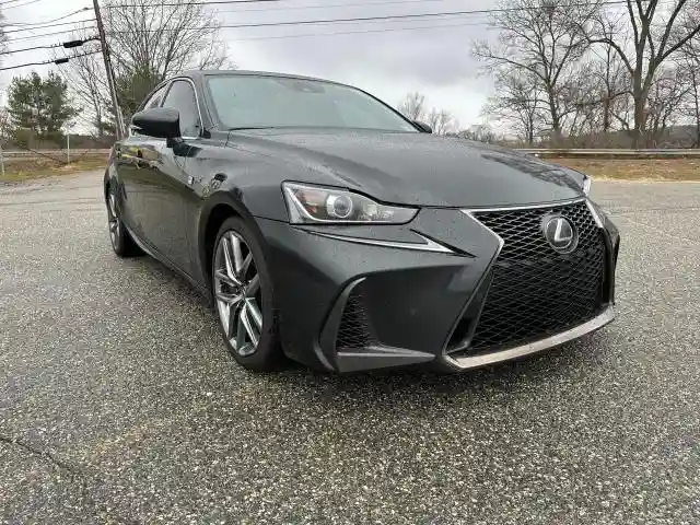 JTHC81D22K50359 2019 LEXUS IS-1