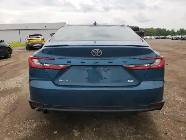 4T1DAACK4SU570060 2025 TOYOTA CAMRY-5