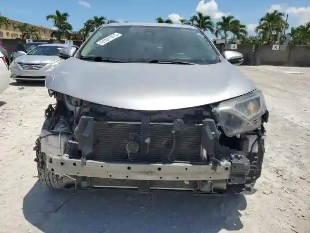 2T3WFREV7JW423768 2018 TOYOTA RAV4-4