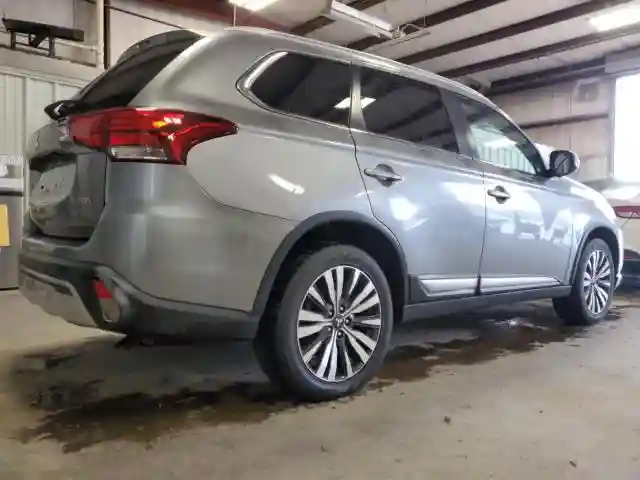 JA4AD3A39LZ021880 2020 MITSUBISHI OUTLANDER-2