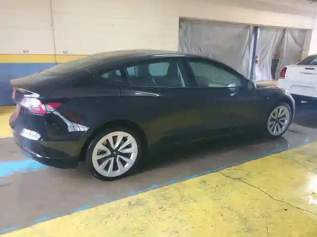 5YJ3E1EAXPF433682 2023 TESLA MODEL 3-2