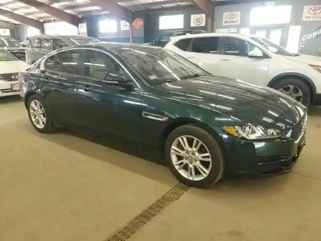 SAJAJ4BN9HA978618 2017 JAGUAR XE-3