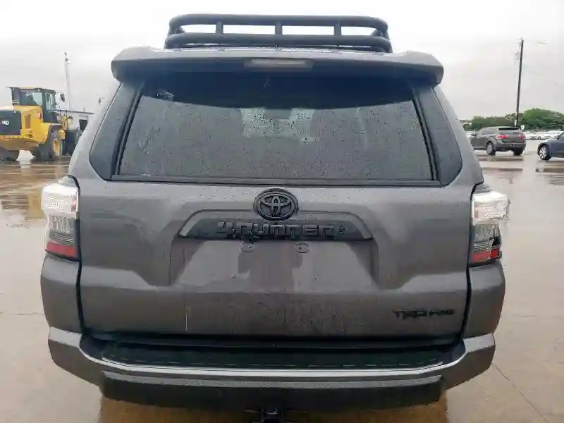 JTELU5JR9P6117865 2023 TOYOTA 4RUNNER SE-5