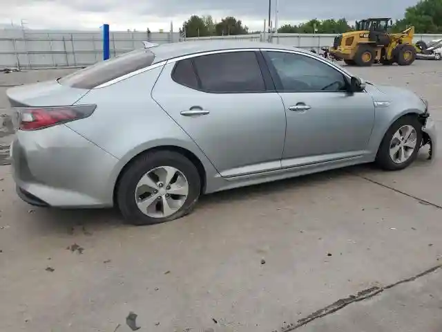 KNAGM4AD9G5099486 2016 KIA OPTIMA-2