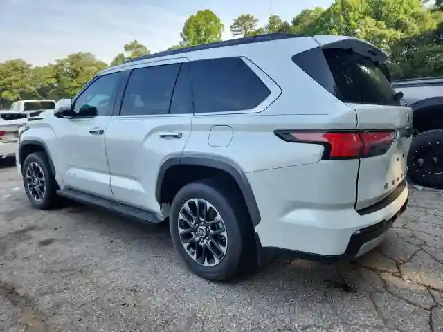 7SVAAABA0PX018132 2023 TOYOTA SEQUOIA-1