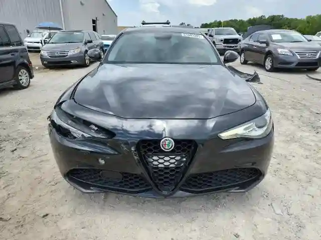 ZARFAEBN9H7539951 2017 ALFA ROMEO GIULIA-4