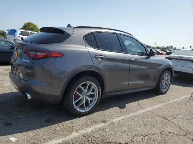ZASPAKBN7K7C30393 2019 ALFA ROMEO STELVIO-2