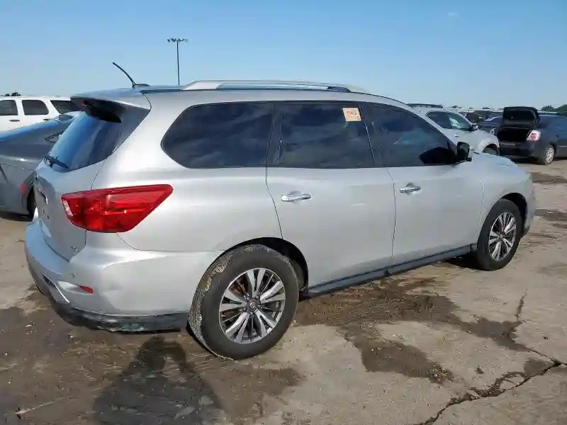 5N1DR2MN1HC678738 2017 NISSAN PATHFINDER-2