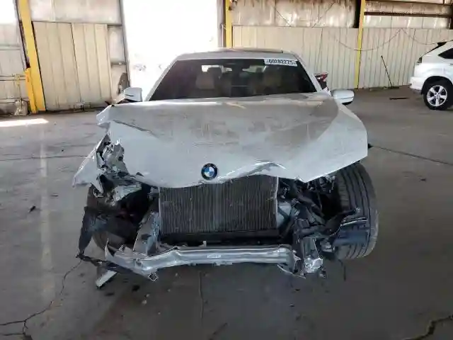 WBA53BJ08MWW94444 2021 BMW 5 SERIES-4