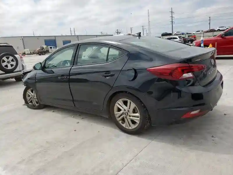 5NPD84LF2KH407499 2019 HYUNDAI ELANTRA-1