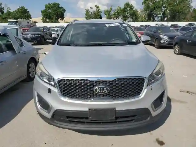 5XYPG4A35GG041111 2016 KIA SORENTO-4