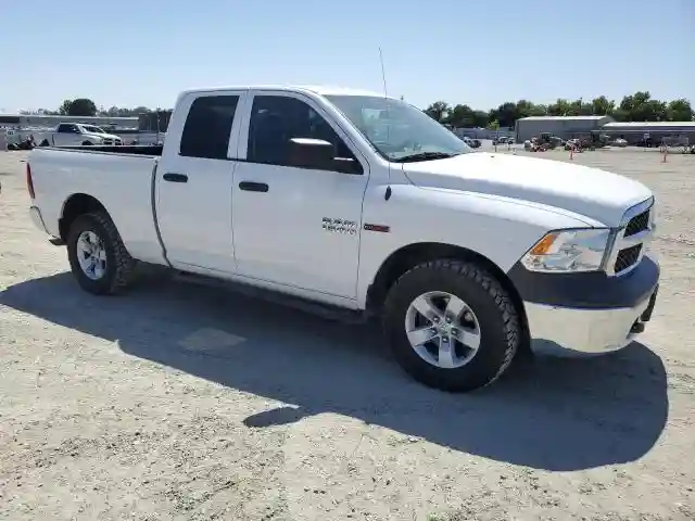 1C6RR7FM1HS589731 2017 RAM 1500-3