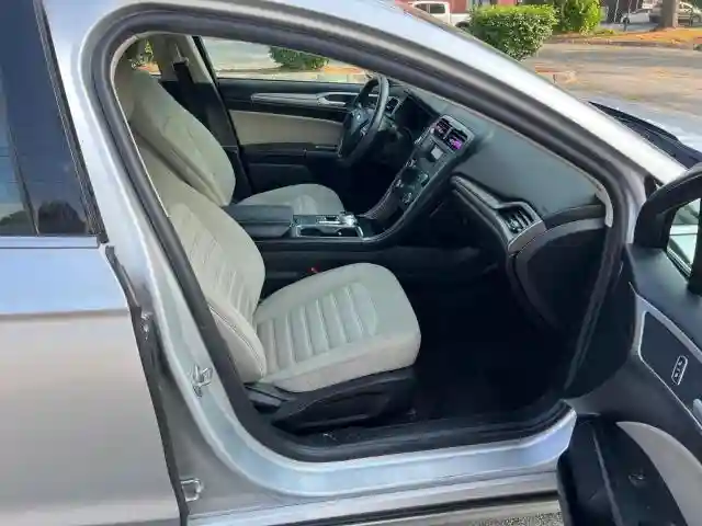 3FA6P0G7XKR143006 2019 FORD FUSION-4