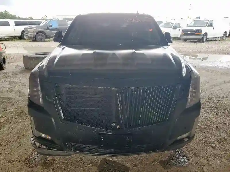 1GYS4BKJ9HR197587 2017 CADILLAC ESCALADE-4
