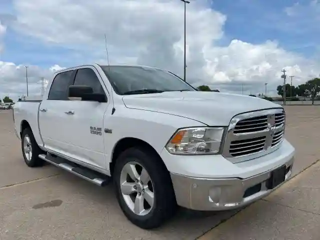 1C6RR6LT3GS170087 2016 RAM 1500-0