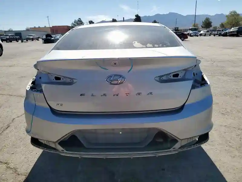 5NPD74LF3KH489357 2019 HYUNDAI ELANTRA-5
