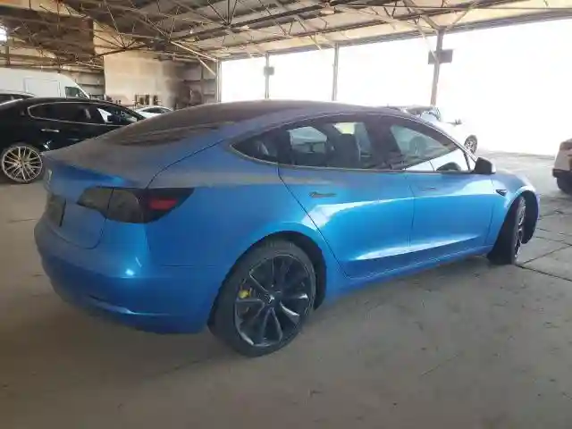 5YJ3E1EB2JF147258 2018 TESLA MODEL 3-2