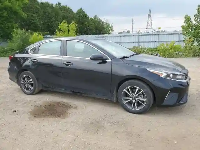 3KPF34AD0NE427252 2022 KIA FORTE-3