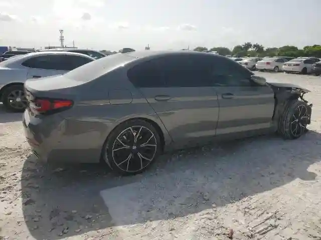 WBA53BH01MCF81039 2021 BMW 5 SERIES-2