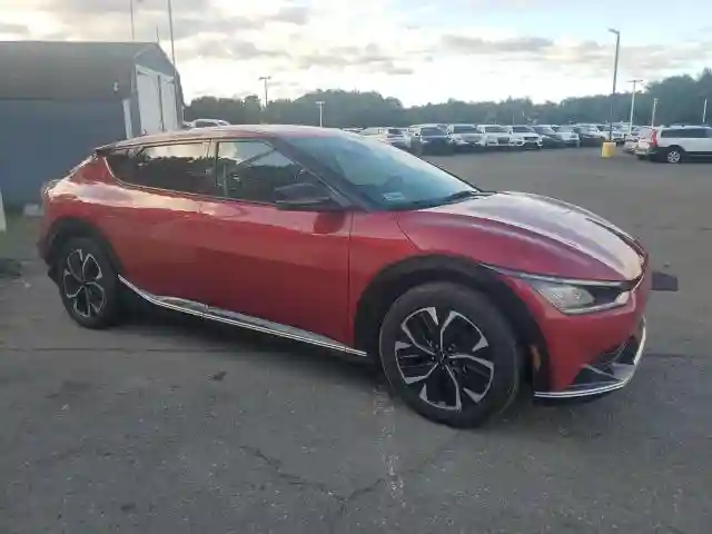 KNDC34LA7P5606375 2023 KIA EV6 LIGHT-3