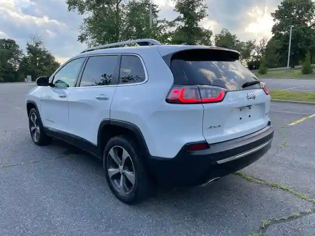 1C4PJMDX9KD303963 2019 JEEP GRAND CHEROKEE-2
