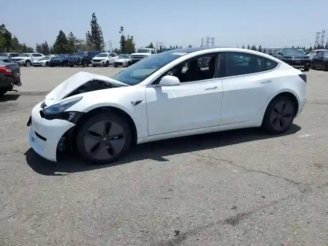 5YJ3E1EA5JF076838 2018 TESLA MODEL 3-0