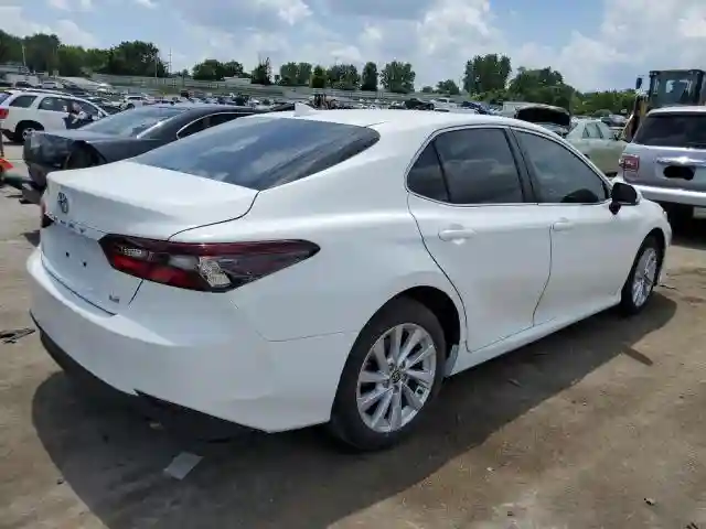 4T1R11AK3RU225203 2024 TOYOTA CAMRY-2