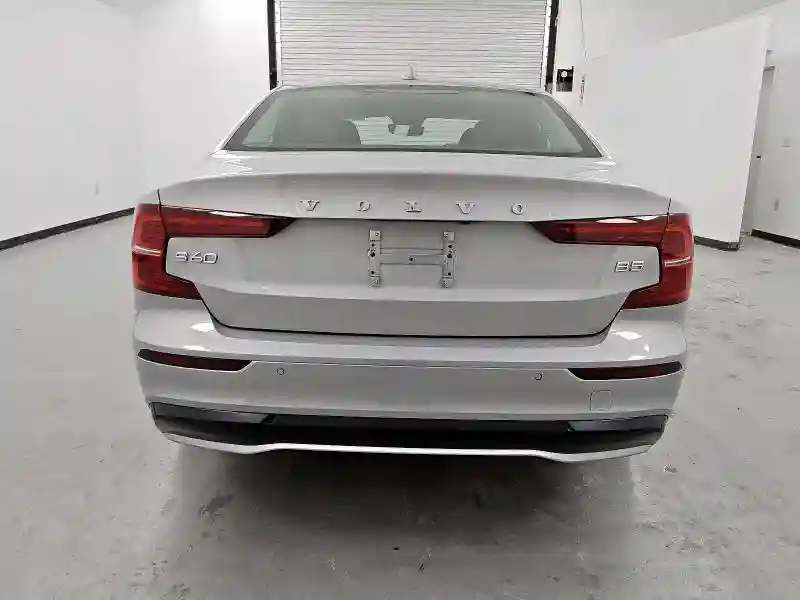 7JRL12FJ9SG366637 2025 VOLVO S60 CORE-5