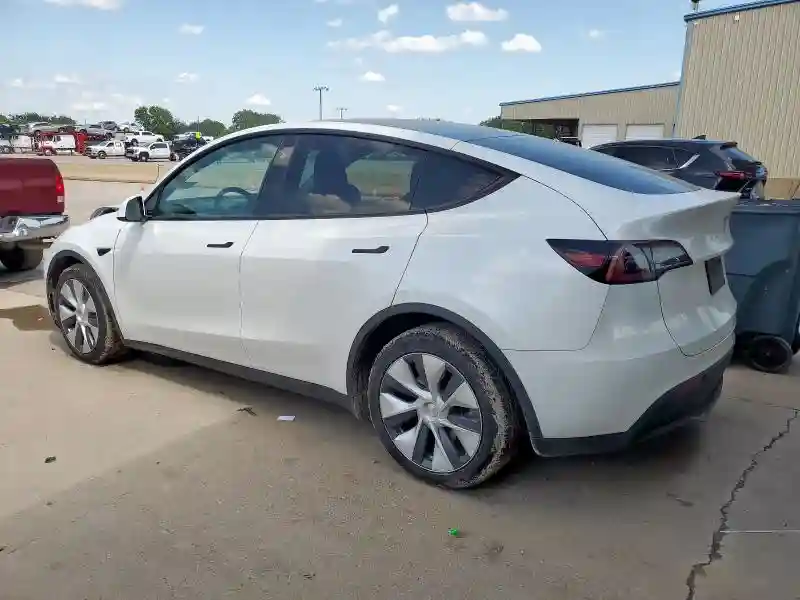 7SAYGDEE4PA176362 2023 TESLA MODEL Y-1
